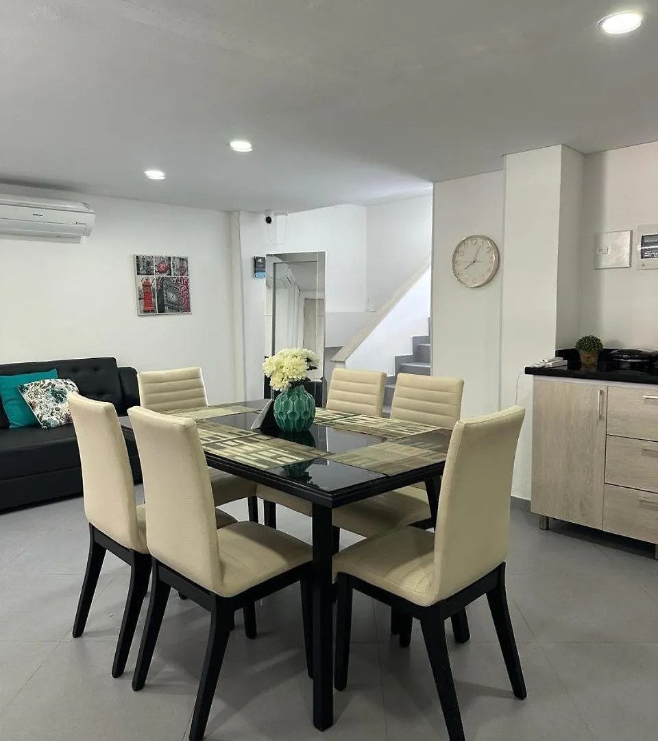 Espectacular Apartamento Al Lado De La Playa En El Rodadero Santa Marta  Santa Marta (Magdalena)